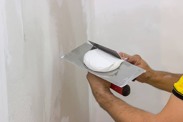 Plastering and its application process